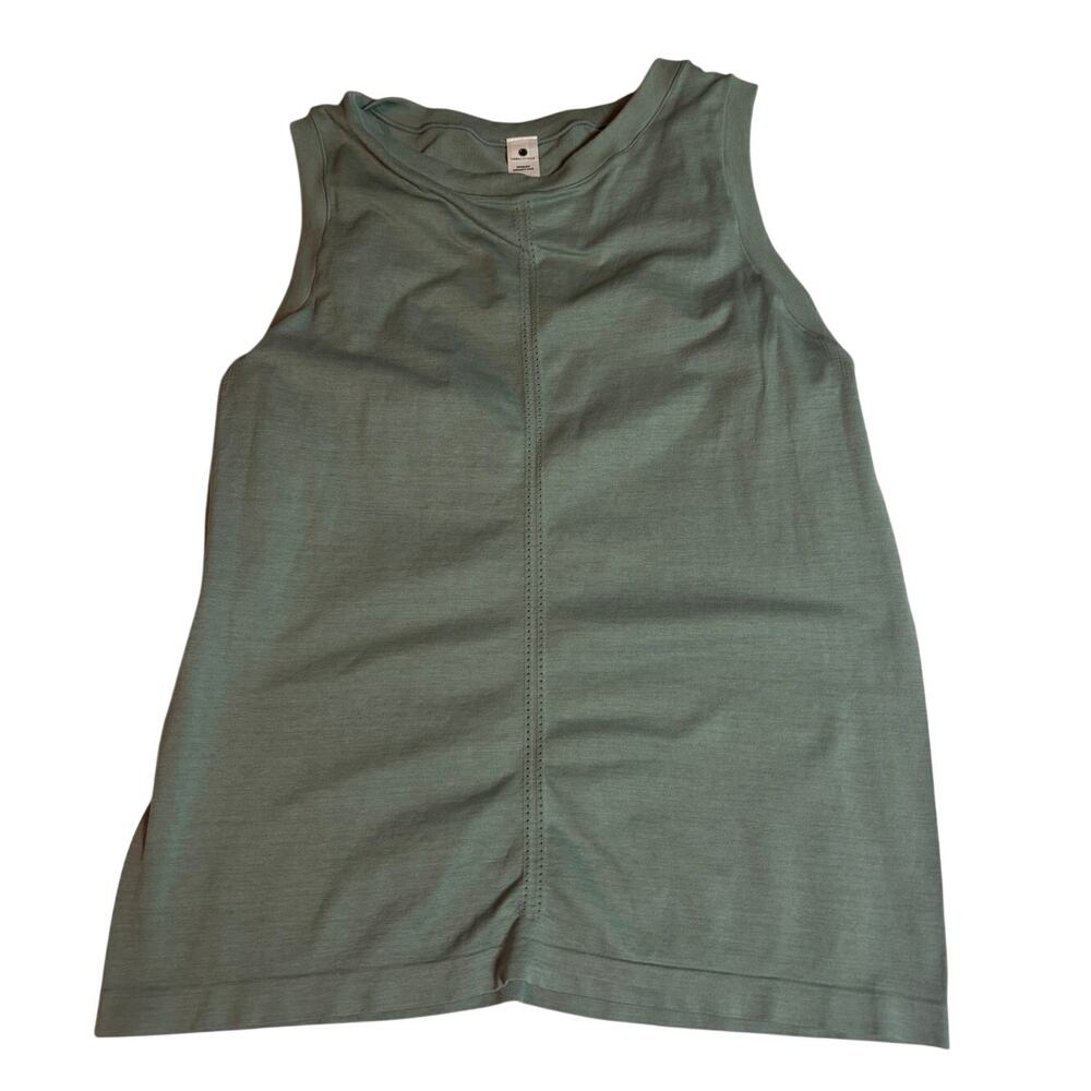 Yogalicious Seamless Bridget Tank Sage Green Sleeveless Top Medium Stretch